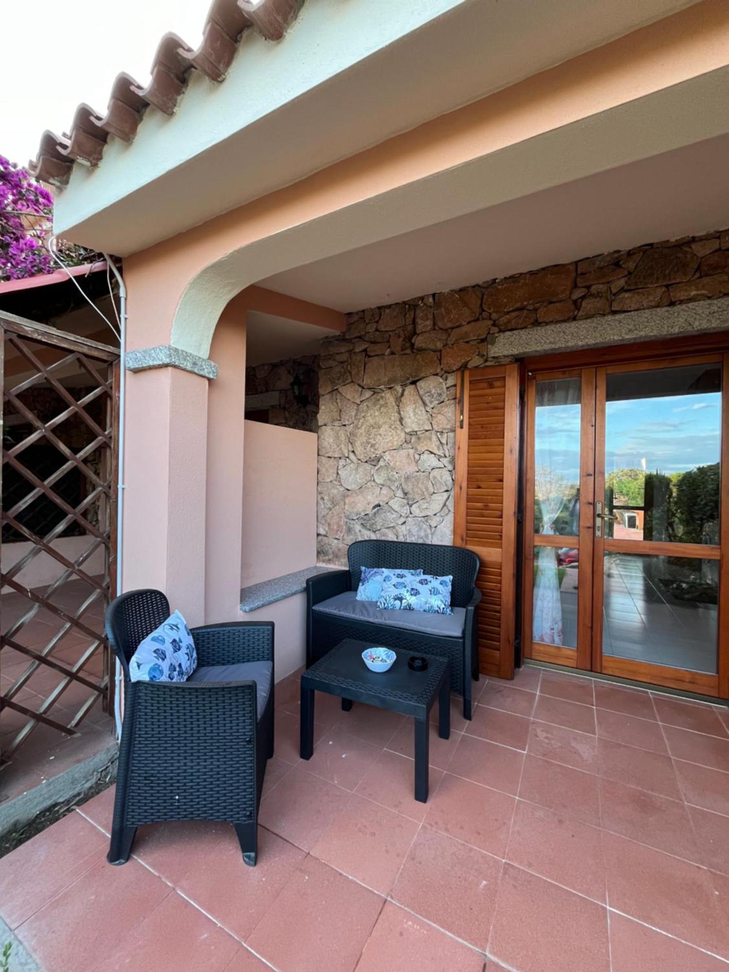Casa Sviluppata Su Due Piani Con Doppia Veranda E Parcheggio Privato Сан-Теодоро Екстер'єр фото