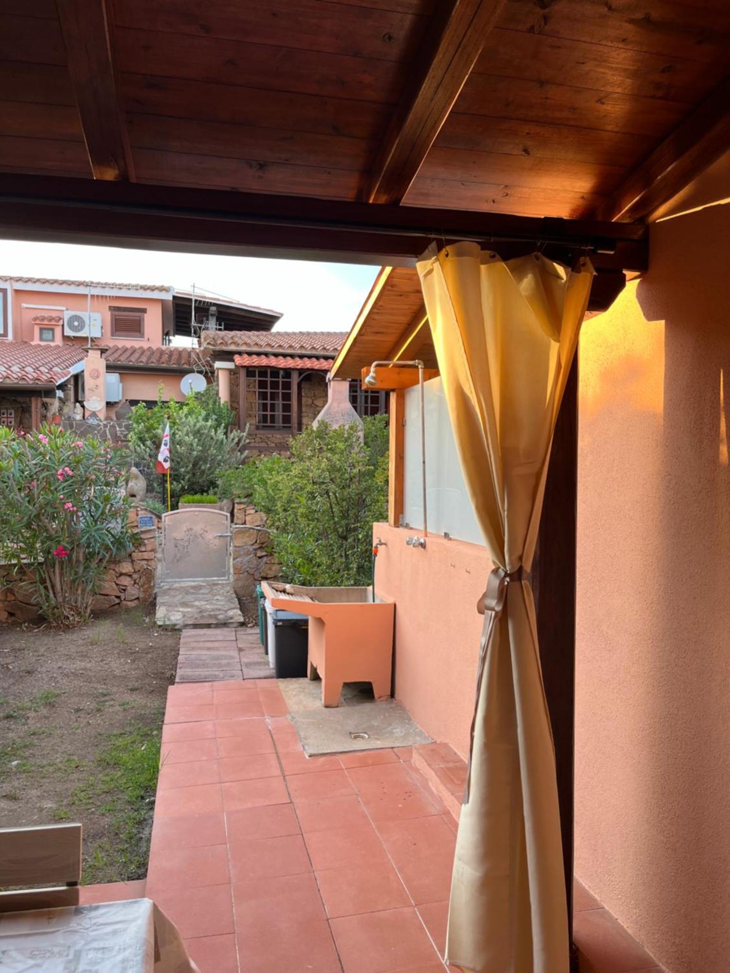 Casa Sviluppata Su Due Piani Con Doppia Veranda E Parcheggio Privato Сан-Теодоро Екстер'єр фото
