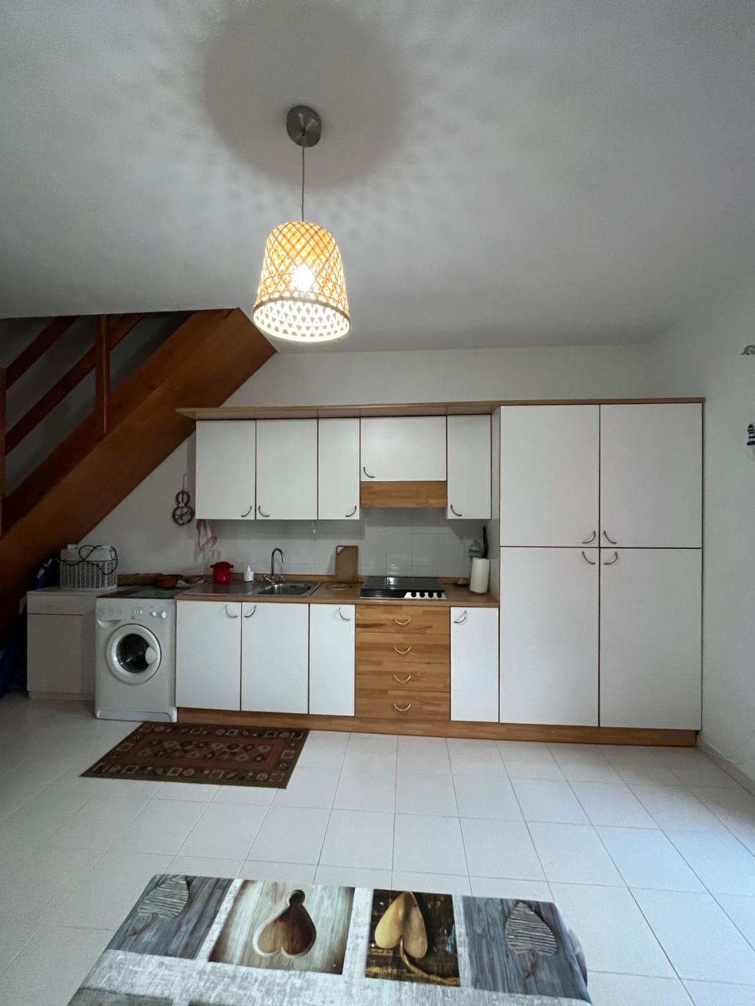 Casa Sviluppata Su Due Piani Con Doppia Veranda E Parcheggio Privato Сан-Теодоро Екстер'єр фото