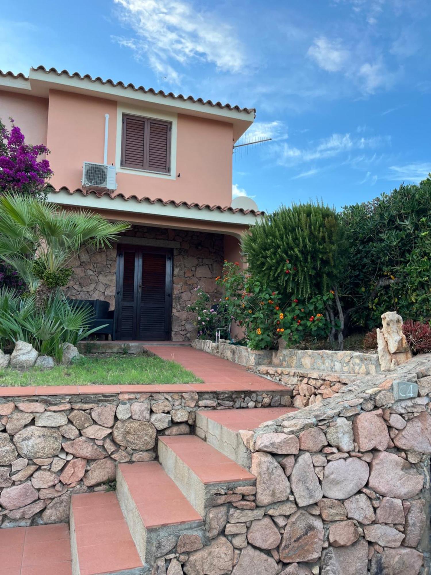 Casa Sviluppata Su Due Piani Con Doppia Veranda E Parcheggio Privato Сан-Теодоро Екстер'єр фото