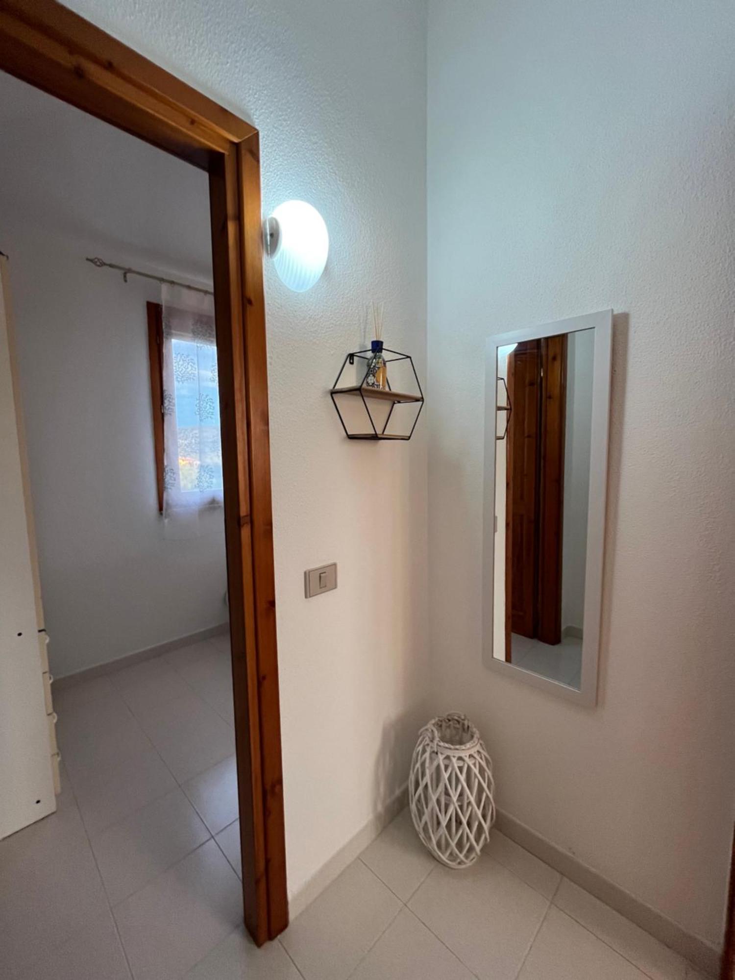 Casa Sviluppata Su Due Piani Con Doppia Veranda E Parcheggio Privato Сан-Теодоро Екстер'єр фото
